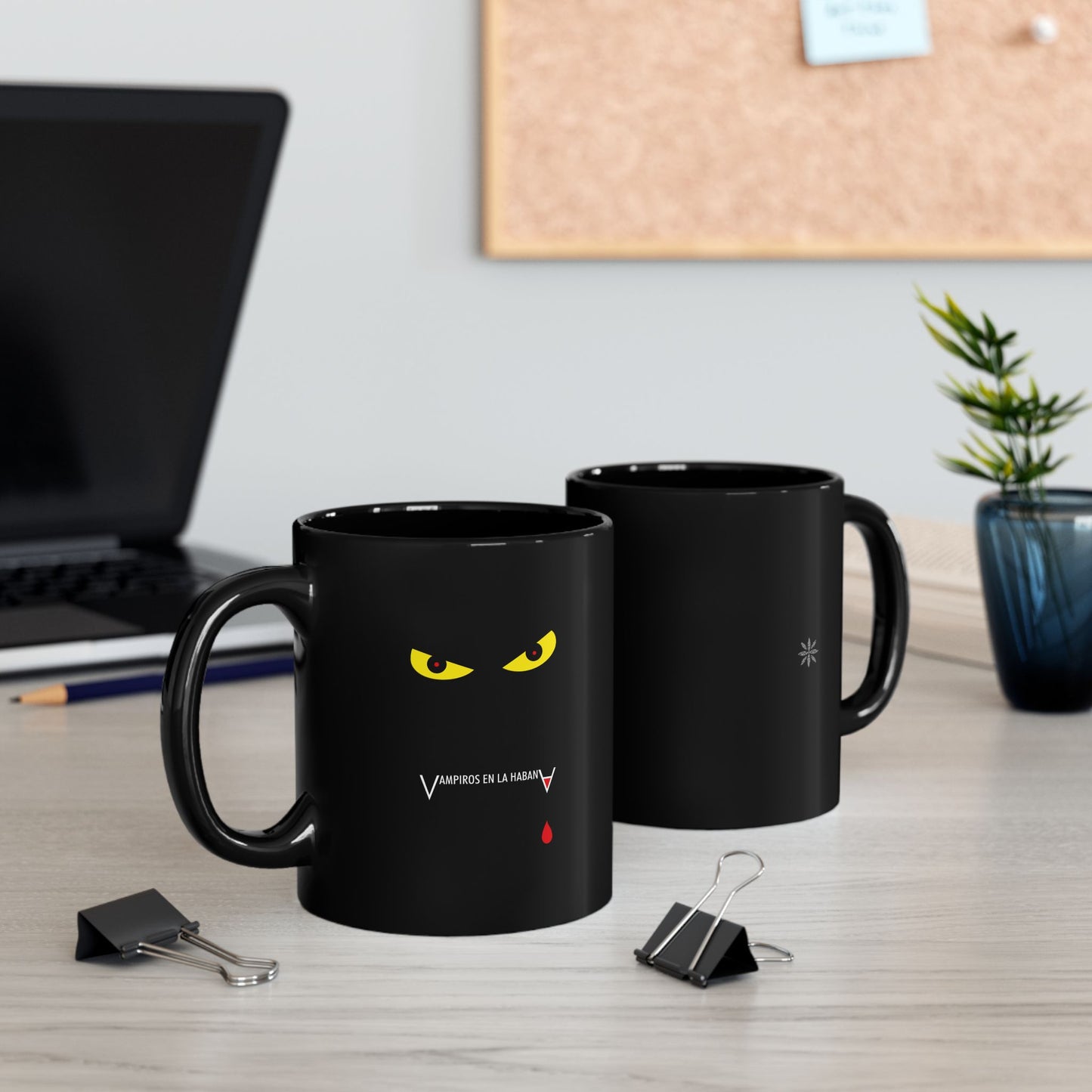 Vampiros en La Habana — Coffee Cup (11oz/15oz)