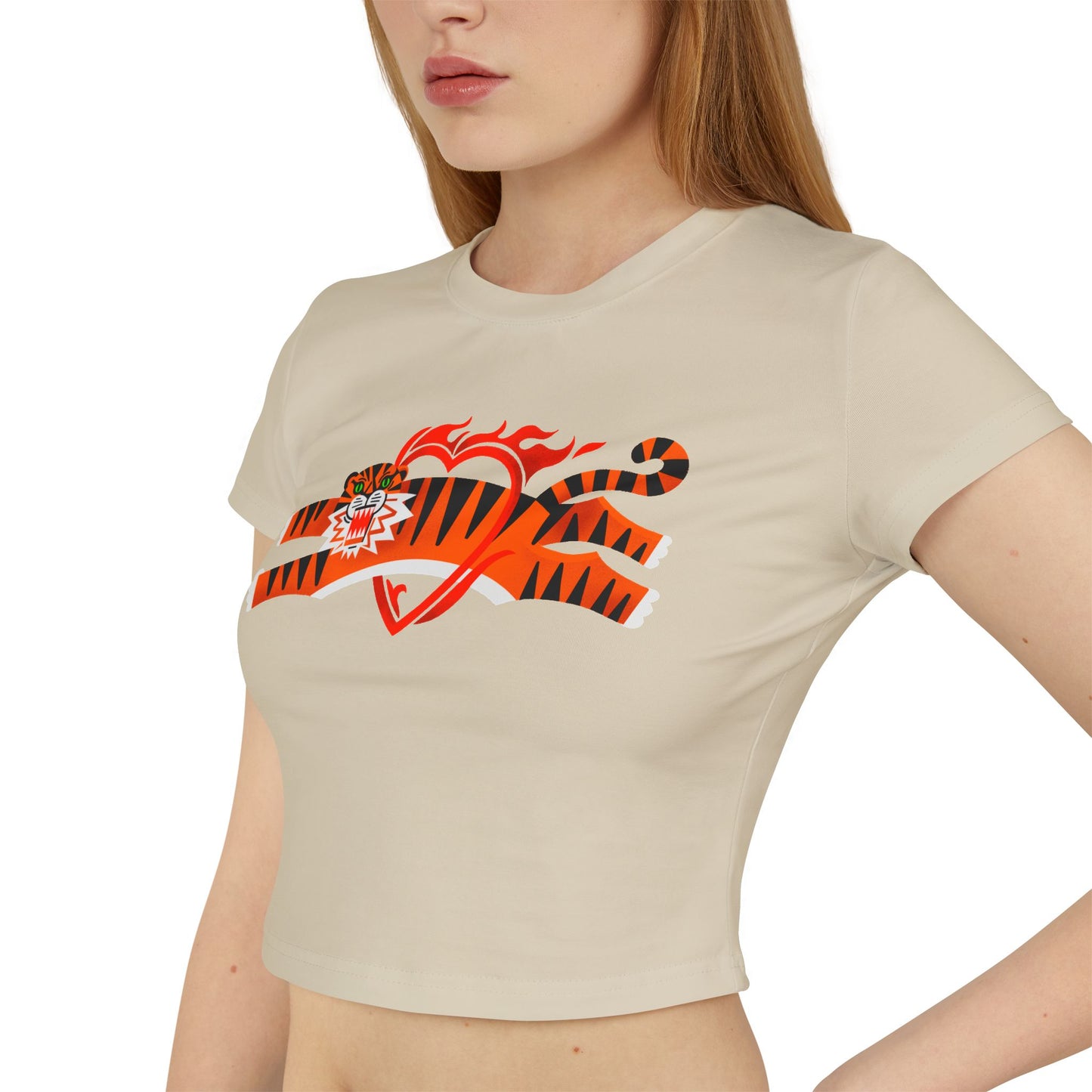 Tiger in love Women's Baby Tee - Fun & Stylish for Animal Lovers