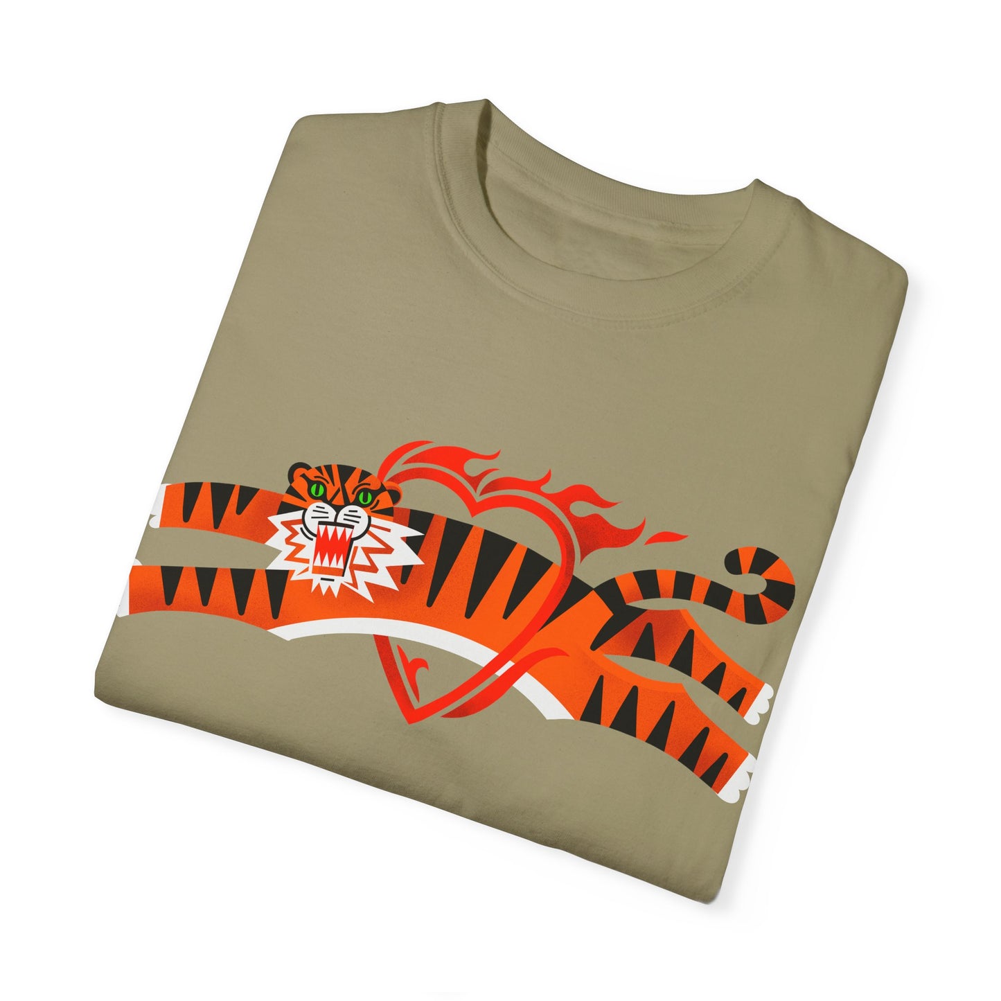 Tiger in love Unisex T-Shirt - Perfect for Nature Lovers & Casual Outings