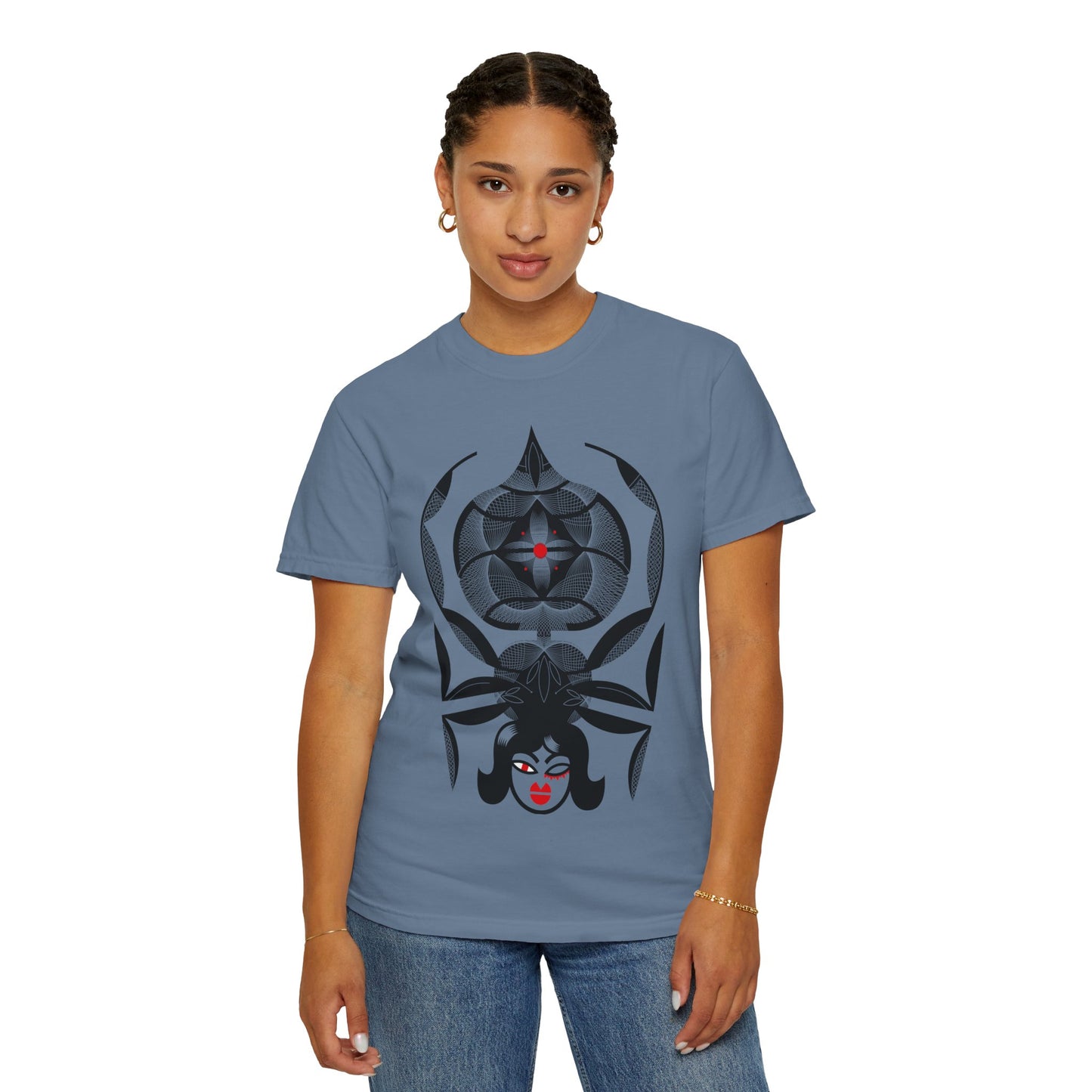 Gothic Graphic Unisex T-Shirt - Stylish Spider & Femme Fatale Design