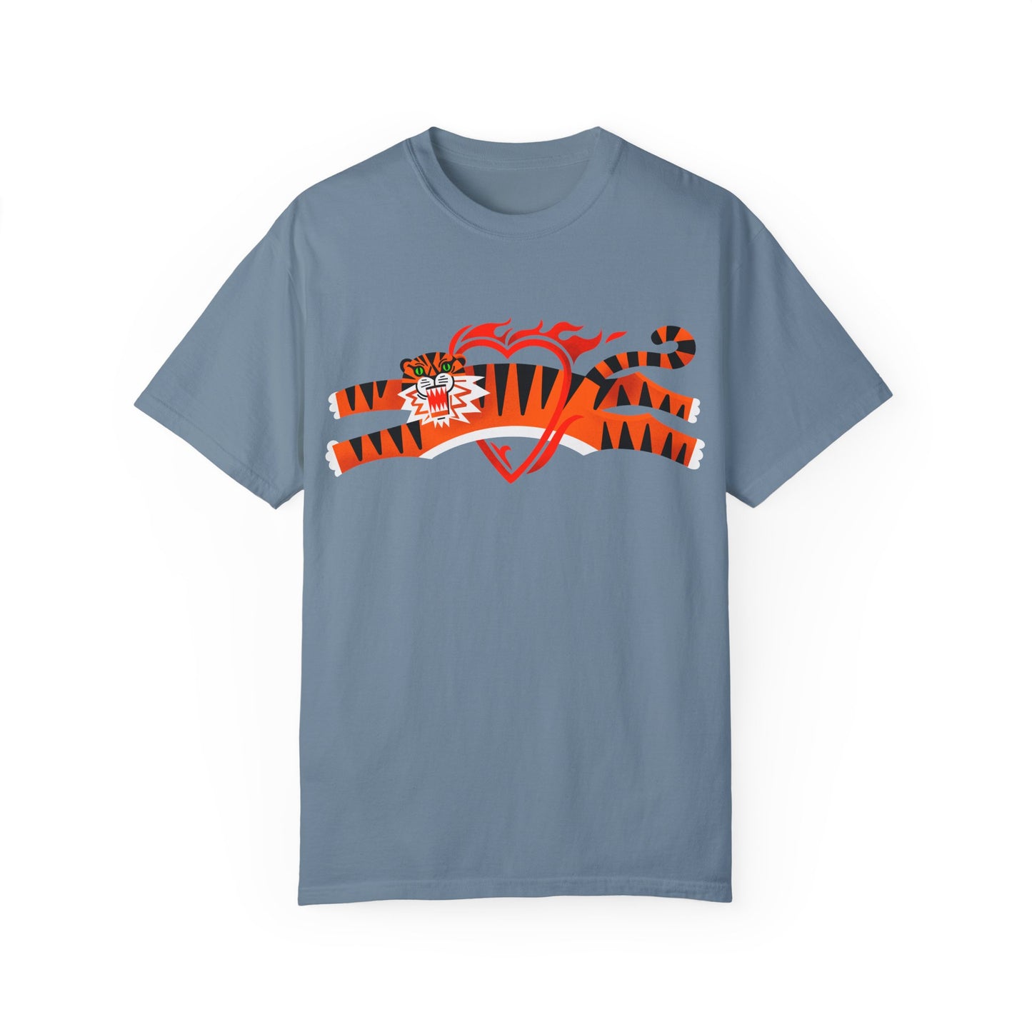 Tiger in love Unisex T-Shirt - Perfect for Nature Lovers & Casual Outings