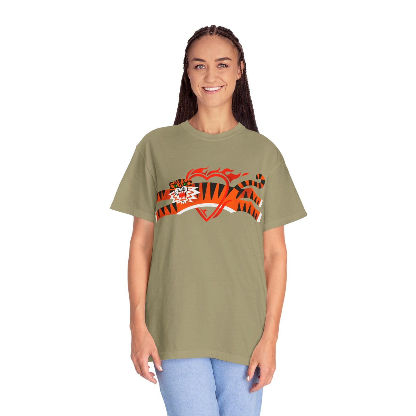 Tiger in love Unisex T-Shirt - Perfect for Nature Lovers & Casual Outings