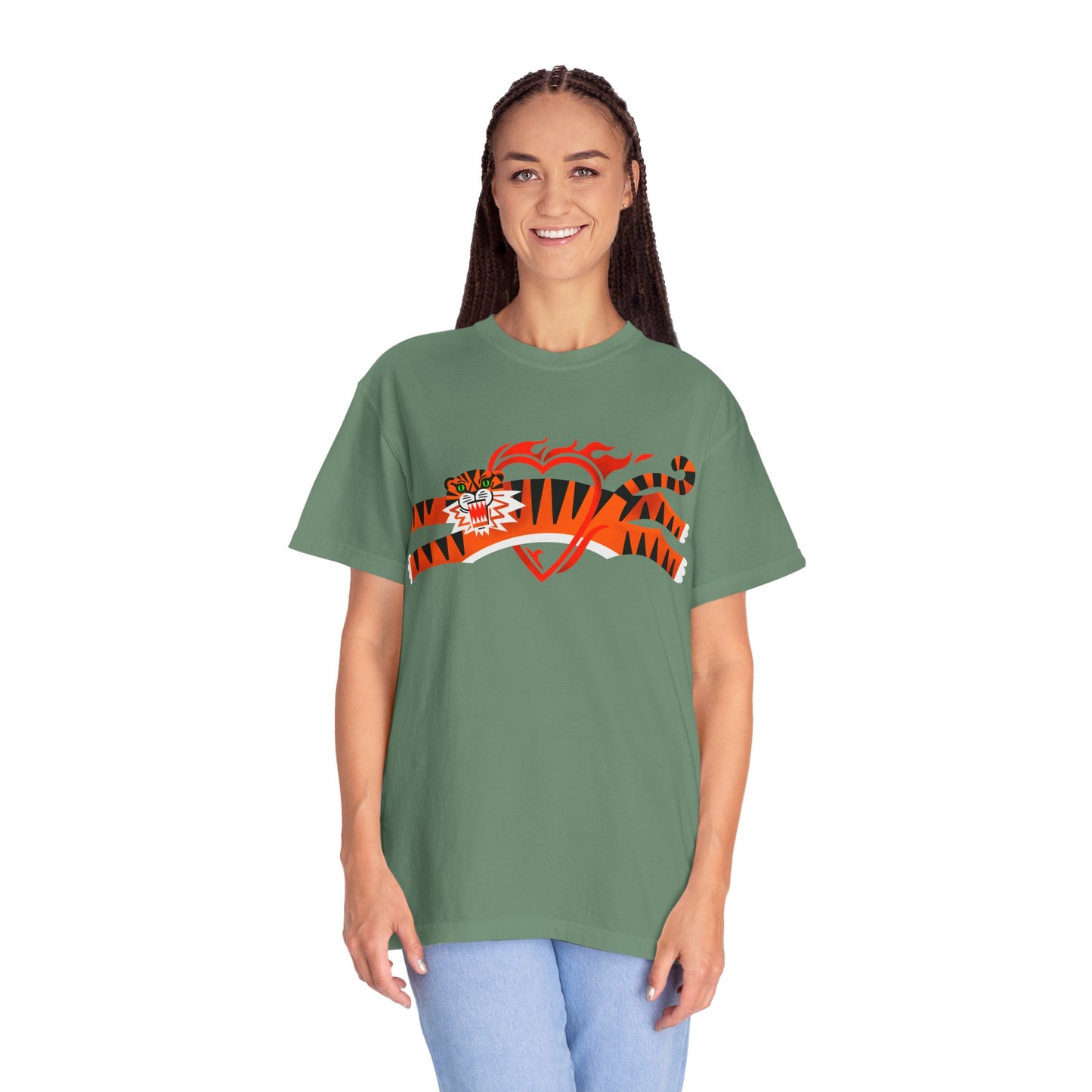 Tiger in love Unisex T-Shirt - Perfect for Nature Lovers & Casual Outings