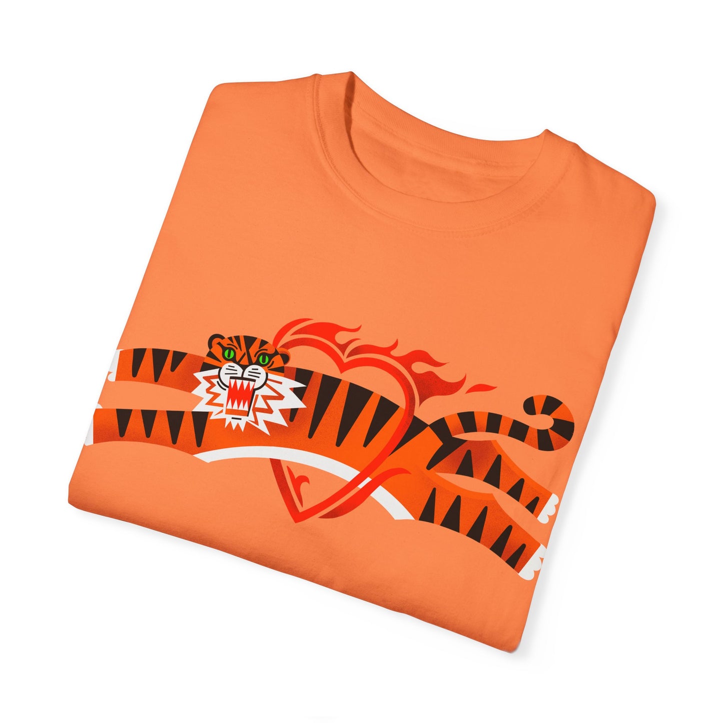 Tiger in love Unisex T-Shirt - Perfect for Nature Lovers & Casual Outings